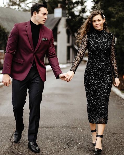 Christmas Couple Outfits For Pictures, Christmas Party Outfits Fancy Classy, Apostolic Hair, Couple Outfits For Pictures, Banquet Outfit, Gala Attire, Winter Engagement Photos Outfits, Cocktail Wedding Attire, Christmas Gala