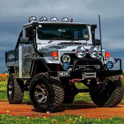 Awesome Looking 45 Series Toyota Land Cruiser Offroad 4x4 Rig Toyota Land Cruiser Offroad, Land Cruiser Offroad, Camping Jeep, Land Cruiser Toyota, Fj40 Landcruiser, Toyota Cruiser, Toyota Fj40, Toyota Landcruiser, Toyota 4x4