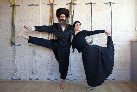 Beit Shemesh Yoga Studio for Ultra-Orthodox » Design You Trust. Design, Culture & Society. Yiddish Words, Tina Modotti, Describe Your Personality, Idol Worship, Summer Music Festivals, Jewish Women, Jewish Culture, Easy Yoga Poses, Yoga Studio