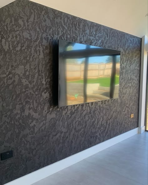 Textured Wall Plaster, Textured Feature Wall Ideas, Tv Wall Texture Design, Bedroom Texture Paint Wall, Wall Plastering Design, Wall Texture Design Exterior, Textured Plaster Walls, Wall Texture Design Living Rooms, Venetian Plastering