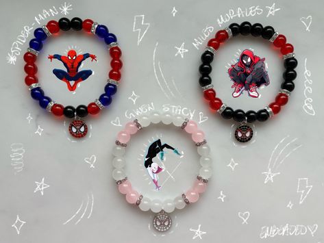 Spiderman, Miles Morales and Gwen Stacy Matching Bracelet 🕷️💙❤️🤍  Perfect for anyone who loves Spiderman!! Cute couples gift idea 🫶🏼 Bracelets fit wrist size 16cm-18cm If you require any of the bracelets to be slightly larger or smaller please let us know!! (When ordering the bracelets seperately they do not come with the heart magent! If you are ordering two bracelets to be sent to different addresses and would like a heart magnet please message us or leave a private note to seller.) Pleas Bracelet Ideas Spiderman, Spider Man Kandi, Spiderman Matching Bracelets, Spiderman Bracelet Beads, Spiderman Miles Morales And Gwen, Spiderman Bracelet Pattern, Spiderman Kandi, Gwen Bracelet, Spiderman Bracelet