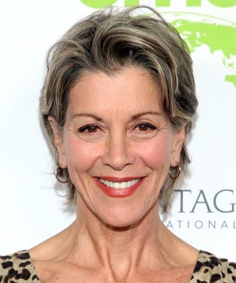 Wendy Malick, Grey Pixie Haircut, Wendie Malick, Layered Pixie Haircuts, Straight Bob Haircut, Straight Hairstyles Medium, Long Face Shapes, Short Haircut Styles, Hairstyles And Haircuts