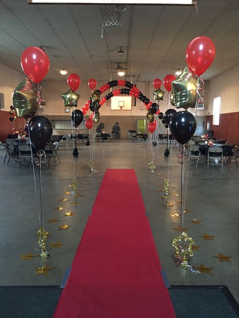 School Dance Decorations Diy, Banquet Theme Ideas School, Red Carpet Theme Party Decoration Diy, Hollywood Dance Decorations, Oscar’s Themed Prom, Red Carpet Middle School Dance, Dance Banquet Centerpieces, Hollywood Theme Father Daughter Dance, Dti Theme Red Carpet