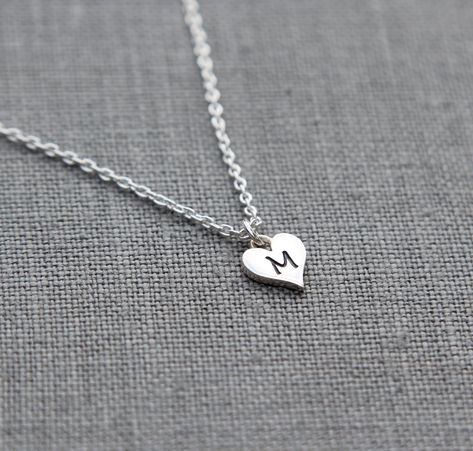 Boyfriend Girlfriend Necklaces, Couple Initial Necklace, Relationship Jewelry, Mother Necklace Personalized, Silver Initial Charms, Mommy Jewelry, Girlfriend Jewelry, Dainty Initial Necklace, Valentine Gifts For Girlfriend