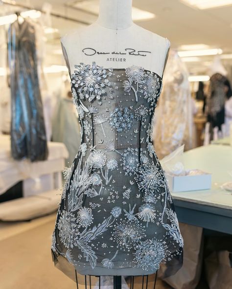 Oscar de la Renta | A wish come true. As if blown in gentle breeze, dandelion embroideries swirl around the #odlrfall2024 noir cocktail dress. Discover the… | Instagram Dandelion Dress, Dress Inspo, Style Aesthetic, Wish Come True, Wedding Time, Clothes Horse, Embroidered Dress, Couture Fashion, The Collection