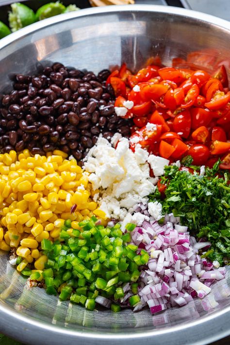 Healthy Delicious Dinner, Mexican Vegetables, Mexican Quinoa Salad, Easy Quinoa Salad, Mexican Salad, Mexican Quinoa, Easy Quinoa, Mexican Salads, Easy Mediterranean Diet Recipes