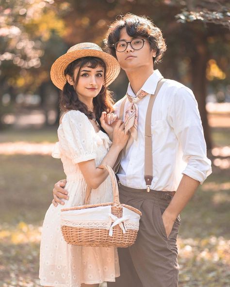 Cottagecore Couple Outfits, Cottagecore Couple, Mikan Mandarin, Pics Ideas, Pose References, Autumn Outfits, Reference Poses, Pose Reference Photo, Couple Outfits