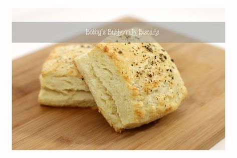 Square Biscuits, Best Buttermilk Biscuits, Baking Scones, Bobby Flay Recipes, Bobby Flay, Buttermilk Biscuits, Breakfast On The Go, Crispy Bacon, Biscuit Recipe