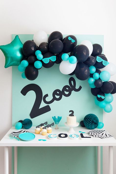 2ND BIRTHDAY PARTY IDEA - Tell Love and Party Creative Birthday Party Ideas, 2nd Birthday Party For Boys, 2nd Birthday Party For Girl, Birthday Party Idea, 2nd Birthday Boys, Anniversaire Diy, Second Birthday Ideas, Boy Birthday Party Themes, Toddler Birthday Party