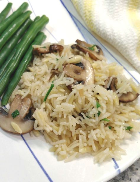 Instant Pot Orzo, Orzo Pilaf, Instant Pot Spinach, Mushroom Orzo, Orzo Dishes, Instant Pot Rice, Pressure Luck, Sausage Rice, Spinach And Mushroom