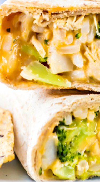 Broccoli Wrap, Ranch Chicken Rice, Cheese Ranch Chicken, Ranch Broccoli, Chicken Ranch Wraps, Broccoli And Cheese Recipe, Ranch Wraps, Cheesy Ranch, Chicken Ranch