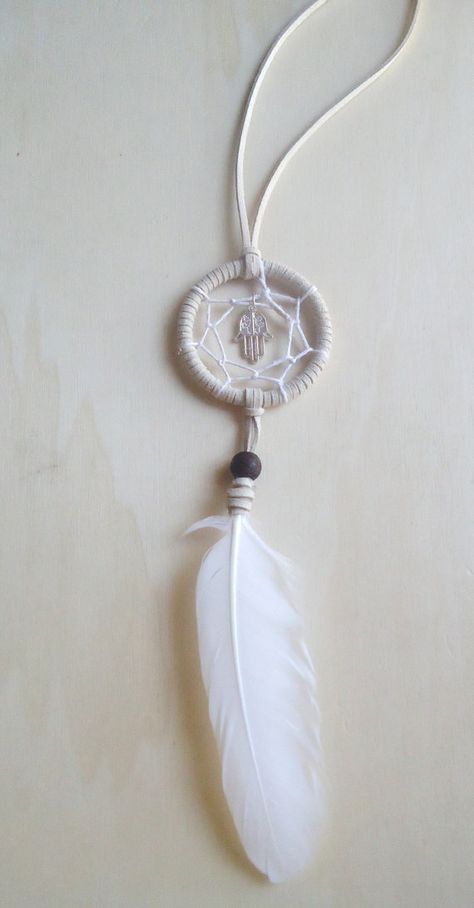 Dream Catcher For Car, Atrapasueños Diy, Dream Catcher Decor, Dream Catcher White, Dream Catcher Art, Small Dream Catcher, Dream Catcher Craft, Dream Catcher Necklace, Homemade Art