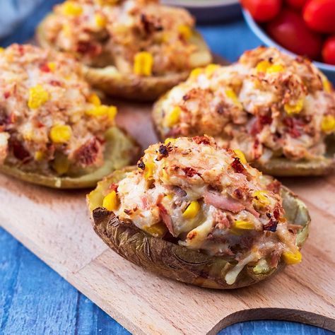 Tuna Stuffed Baked Potatoes, twice baked or double baked as they are sometimes known, are such a budget friendly and versatile meal. Tuna Potato Bake, Tuna Potato, Stuffed Baked Potato, Tuna Bake, Tuna Casserole Easy, Potatoe Skins Recipe, Tuna Recipe, Potato Filling, Stuffed Baked Potatoes