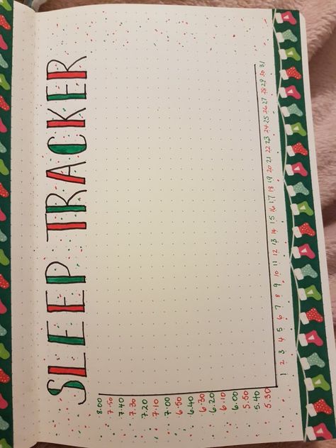 December Water Tracker, December Habit Tracker Bullet Journal, December Mood Tracker Bullet Journal, December Sleep Tracker, Bullet Journal Noel, December Bujo Ideas, December Bullet Journal Mood Tracker, Christmas Mood Tracker, Bullet Journal Ideas Christmas