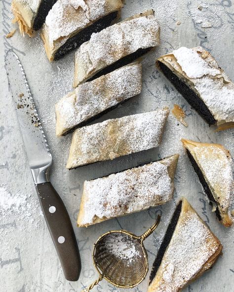 Brown Butter Hungarian Poppy Seed Strudel | The Lemon Apron #poppyseedstrudel #poppyseed #strudel #brownbutter #hungarian #pastry Poppy Seed Dessert, Poppy Seed Recipes, Poppy Seed Filling, Sausage Bread, Hungarian Cuisine, Recipes Sweet, Phyllo Dough, Hungarian Recipes, Swiss Chard