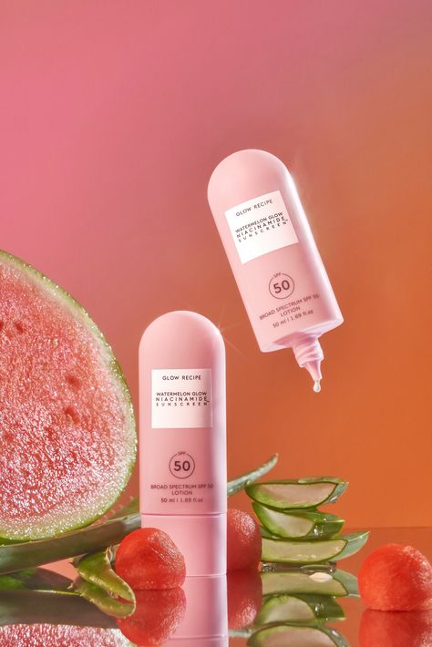 Glow Recipe Watermelon, Sunscreen For Sensitive Skin, Watermelon Glow, Sephora Skin Care, Glow Recipe, Perfect Skin Care Routine, Watermelon Recipes, Pretty Skin Care, Sunscreen Spf 50