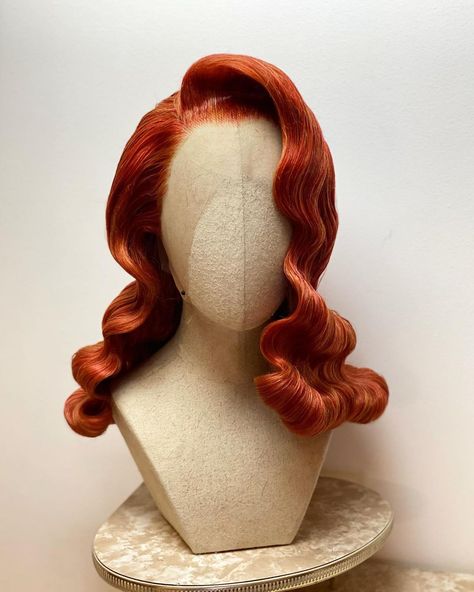 Drag Queen Christmas, Ellie Miller, Drag Wigs, Creative Hair Color, Wig Styling, Queen Hair, Hair Crush, Creative Hairstyles, Vintage Hair