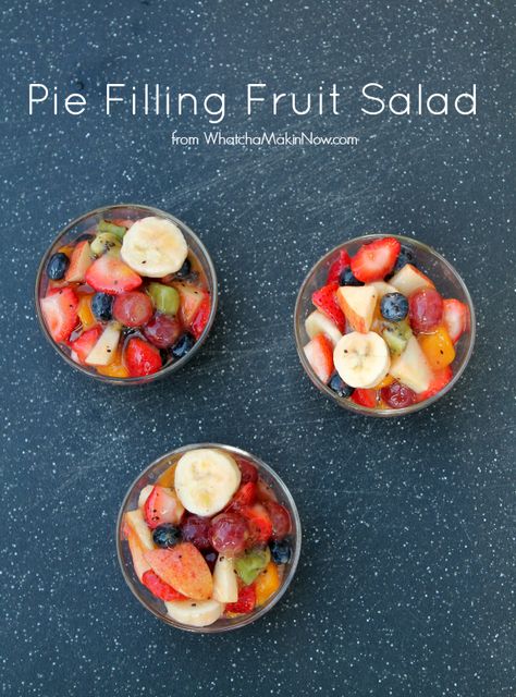 Pill Filling Fruit Salad - Use pie filling as your fruit salad base and then toss in your favorite fruits! Stays fresh longer! Pie Filling Fruit Salad, Salad Base, Frozen Fruit Salads, Fruit Dips, Peach Pie Filling, Fruit Salads, Soup Dinner, Scrumptious Desserts, Funnel Cake