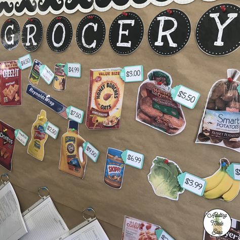 Functional and interactive life skills Grocery store bulletin board! Students can practice money math with these life size images. #lifeskills #moneymath #grocerystore #specialeducation #sped Grocery Store Math Activities, Grocery Store Bulletin Board, Grocery Store Bulletin Board Ideas, Life Skills Bulletin Board Ideas, Sped Activities, Functional Academics, Vocational Activities, Life Skills Class, Functional Life Skills