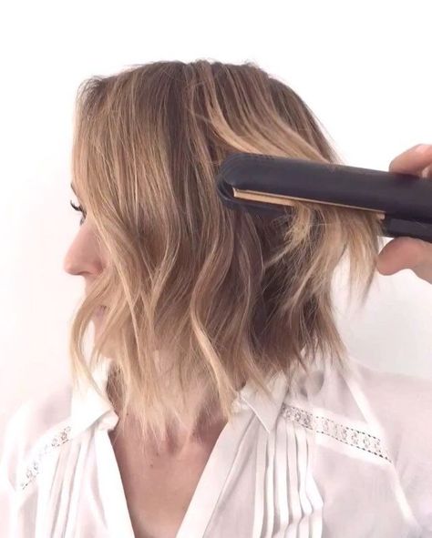 Flat Iron Waves, Short Hair Waves, Kristin Ess, How To Curl Short Hair, Flat Iron Hair Styles, Penteado Cabelo Curto, Sporty Hairstyles, Hairstyles Medium, Hair Photo