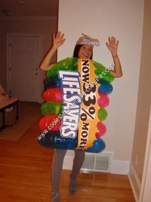 Homemade Lifesavers Halloween Costume: My cool homemade unique costume is life size lifesavers candy roll. I got this homemade Lifesavers Halloween costume idea when I drove by the one and only Candy Halloween Costumes, Food Halloween Costumes, Lifesaver Candy, Candy Costumes, Great Halloween Costumes, Homemade Halloween Costumes, Costumes For Teens, Homemade Costumes, Unique Costumes