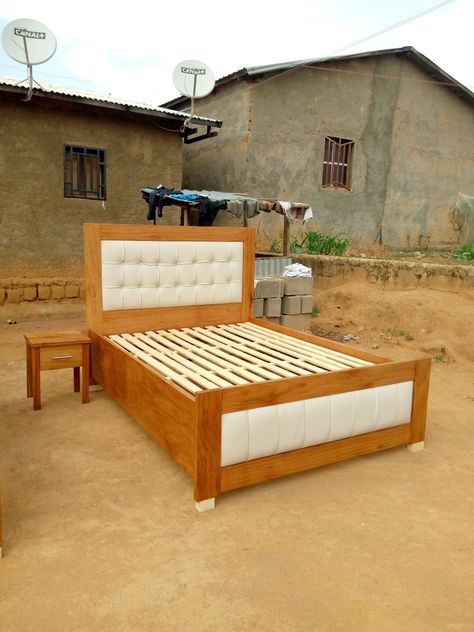 Wooden Shoe Rack Designs, Sofa Cumbed Design, Wooden Cot, Nice Furniture, Box Bed Design, Oak Bed Frame, Oak Bed, Bed Headboard Design, Wood Bed Design