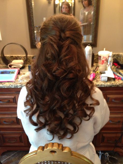 Wedding hair! Wedding Hair Curly Hair, Wedding Curls, Waves Hairstyle, Cute Prom Hairstyles, Hairstyle Long, Skandinavian Fashion, Long Hair Wedding Styles, Super Hair, Hair Wedding