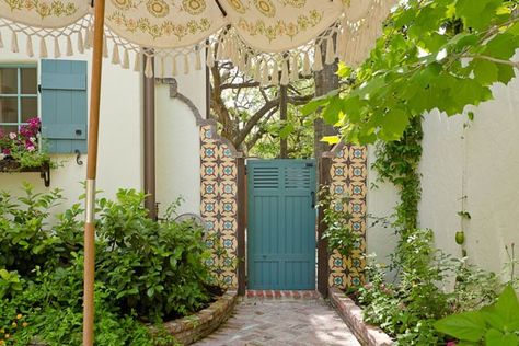 How to Add a Pop of Color to Your Outdoor Space with Cement Tiles - Granada Tile Cement Tile Blog | Tile Ideas, Tips and More Santa Barbara Style Homes, Hollywood Hills Homes, Bar Exterior, Patio Tiles, Nate Berkus, Spanish Tile, Tile Companies, Cement Tiles, Concrete Tiles