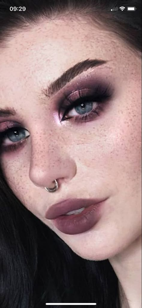 Casual Witchy Makeup, Elder Emo Makeup, Goth Thanksgiving Makeup, Fancy Alt Makeup, Witchy Glam Makeup, Dark Everyday Makeup, Professional Goth Makeup, Alt Bridal Makeup, Goth Glam Makeup Hooded Eyes