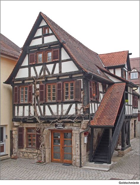 Goldschmiede Old German Houses, Germany Buildings, Medieval Background, Medieval Reference, Scifi Environment, Dutch Architecture, German Houses, Architecture Classic, German Architecture