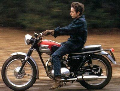 Bob Dylan Motorcycle, Estilo Cafe Racer, Triumph Motorbikes, Moto Triumph, Woodstock Ny, Wow Photo, Triumph Bikes, Billy The Kid, Moto Scooter