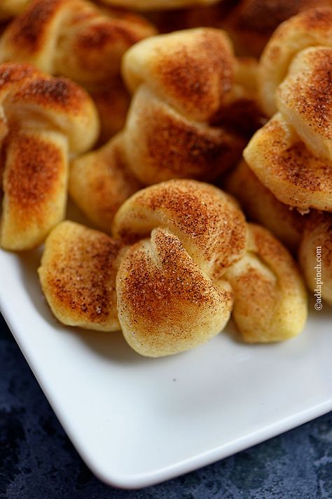 Cinnamon Sugar Knots Recipe - Cooking | Add a Pinch | Robyn Stone Cinnamon Knots, Dessert Pizzas, Midnight Cravings, Cook Meals, Homemade Breads, Bake Goods, Cakes Recipes, Helpful Things, Breadsticks