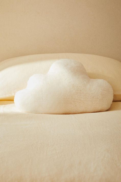 Cute Pillow Shapes, Cute Pillows For Bed, Cute Pillows Bedroom, Playroom Pillows, Cloud Room, Pillow Aesthetic, Cloud Bedroom, Pillows Cute, Kawaii Pillow