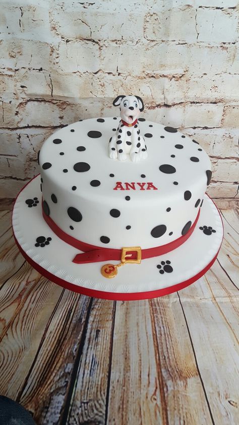 Dalmation Birthday Cake, Dalmation Cake Ideas, 101 Dalmatians Cake Ideas, Dalmatian Birthday Cake, Dalmatian Cake Ideas, Dalmation Cake, Dalmation Party, Dalmatian Cake, Dalmatian Birthday