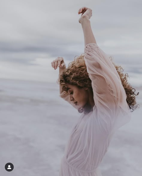 Sea Inspired Photoshoot, Female Beach Photoshoot, Windy Photoshoot, Wild Beach Photoshoot, Sand Dunes Photoshoot Models, Woman Sea Photography, Windy Beach Photoshoot, Beach Fashion Shoot, Sand Dunes Editorial