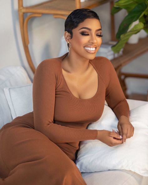 Outfits For Short Hair Black Women, Cuban Women, Porsha Williams, Short Sassy Hair, Pelo Afro, Sassy Hair, Hair Crush, Relaxed Hair, Short Natural Hair Styles