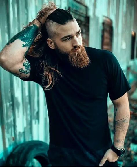 Long hair with shaved sides 18 ideas: Unleash your epathetic style Long Hair With Shaved Sides, Hair Shaved Sides, Hair With Shaved Sides, Long Hair Shaved Sides, Stile Pin Up, Viking Haircut, Edgy Hairstyles, The Undercut, Long Hair Beard