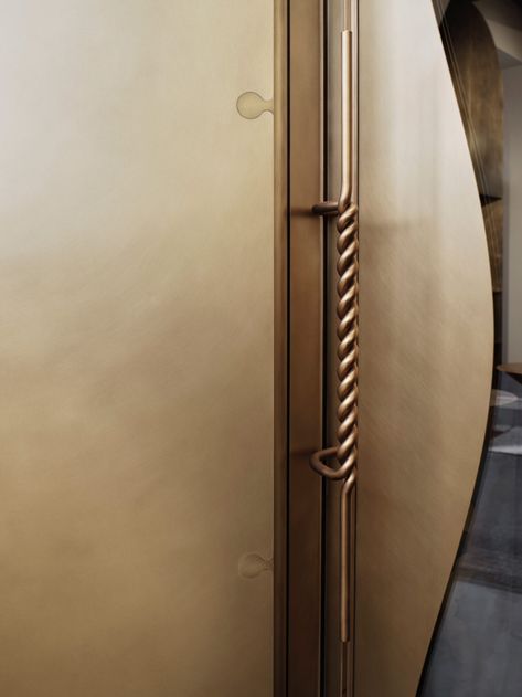 De-Castelli-Showroom-Milano-PH-Marco-Menghi-7 Statement Door, Door Handles Modern, Door Handle Design, Schematic Design, Material Library, Red Brick House, Bright Rooms, Room Display, Furniture Handles