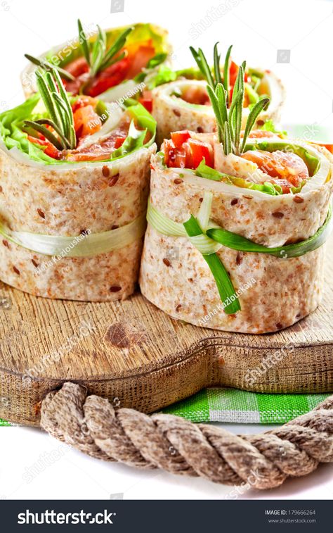 Salmon lavash rolls with fresh salad leafs #Ad , #SPONSORED, #rolls#lavash#Salmon#leafs Lavash Rolls, Fresh Salad, Fresh Salads, Rolls, Salad, Ethnic Recipes