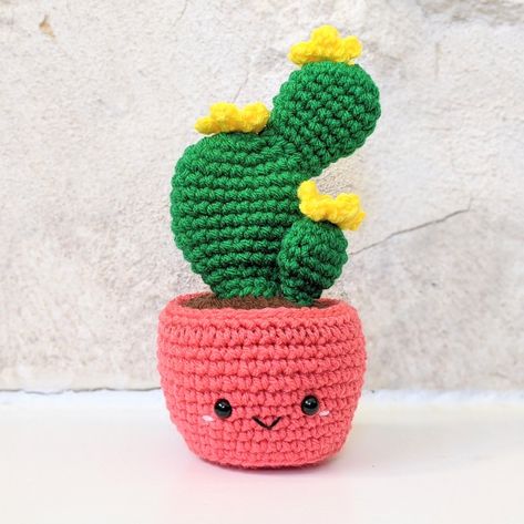 Happy Birthday to my mom! Crochet cacti are the very first things I made and my parents got a lot of them in my early days. Every year I give my mom a crochet plant for her birthday or mother's day and this year is a return to the cacti! 🥳🥳🥳.Pattern by @yarnblossomboutique, whose patterns I can't get enough of! 🥰 This one was suuuuuper easy and didn't take as long as I feared it would!Pattern Available for FREE here. Crochet Animal Amigurumi, Whale Pattern, Crochet Cactus, Crochet Plant, To My Mom, Happy Birthday To My, Crochet Animal, Instagram Happy Birthday, Crochet Animal Patterns