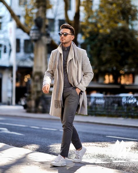 Mens Fall Street Style, Pat Lee, Mens Fall Outfits, York Outfits, Engagement Photo Outfits Fall, Casual Man, New York Outfits, Casual Menswear, Winter Travel Outfit