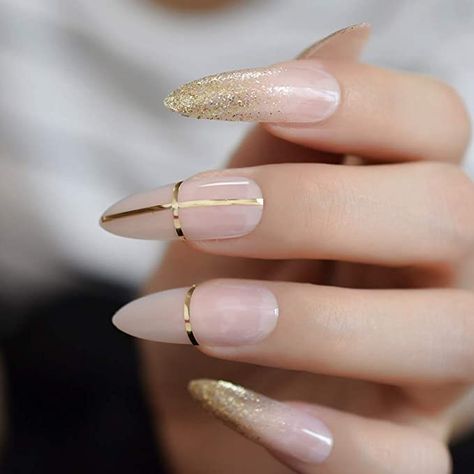 Acrylic Nails Stiletto, Cross Nails, Glitter Stilettos, Lines On Nails, Almond Nail, Winter Nail Designs, Bling Nails, False Nail, Gold Nails