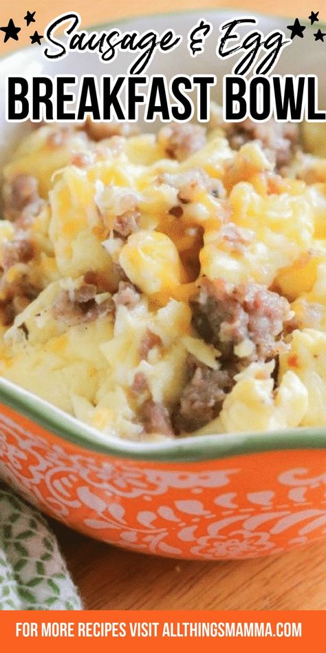 sausage and egg bowl Easy Breakfast Bowls, Quick Low Carb Breakfast, Low Carb Low Calorie Recipes, Breakfast Bowl Egg, Breakfast Gravy, Keto Sausage, Breakfast Bowls Recipe, Fluffy Scrambled Eggs, Breakfast Meat