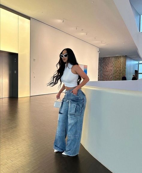 Baddie Jeans Outfit, Chris Brown Concert Outfit Ideas, Updating Closet, R B Concert Outfit, Camping Fits, Fits 2023, Outfits With Jordan 1s Fashion Styles, Casual Date Nights, Cargo Outfit