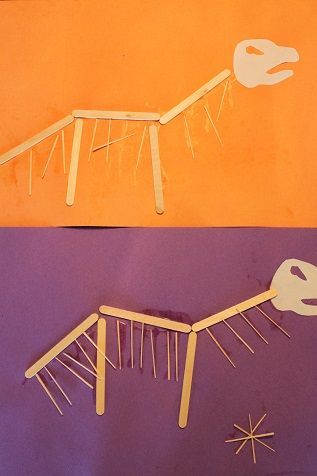 Dinosaur Bones craft | Crafts and Worksheets for Preschool,Toddler and Kindergarten Bones Craft, Preschool Craft Ideas, Skeleton Heads, Thema Dino, Dinosaur Lesson, Dinosaur Craft, Dinosaur Projects, Dinosaurs Preschool, Kindergarten Art Projects