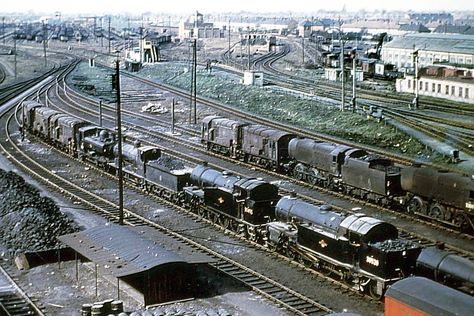 Steam Trains Uk, Steampunk Aesthetic, Great Western Railway, British Railways, Train Times, British Rail, Important Message, Steam Engines, Great Western