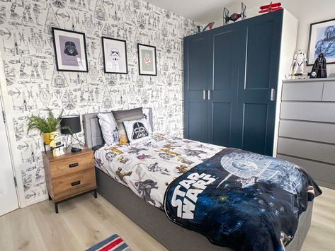 Star Wars Bedroom Boys Themed Rooms, Star Wars Theme Bedroom, Starwars Bedroom Boys, Kids Star Wars Room, Boys Star Wars Room, Star Wars Room Boys, Boys Star Wars Bedroom, Star Wars Bedroom Boys, Star Wars Room Ideas