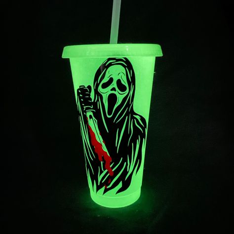 Glow in the dark cup with your favorite horror characters Glow In The Dark Halloween, Dark Halloween, Halloween Cups, Cup Ideas, Horror Characters, Cricut Creations, Starbucks Cups, Tim Burton, Tumbler Cups