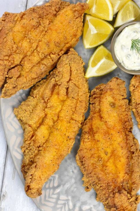 Fried Cornmeal, Fried Catfish Recipe, Cracker Barrel Copycat, Cracker Barrel Copycat Recipes, Fried Catfish Recipes, Catfish Recipe, Cracker Barrel Recipes, Fish Batter Recipe, Southern Fried Catfish