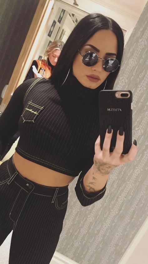 Demi Lovato Style, Look Formal, Bbc Radio, Woman Crush, Demi Lovato, Looks Style, Outfits Casuales, Celebrities Female, Look Fashion